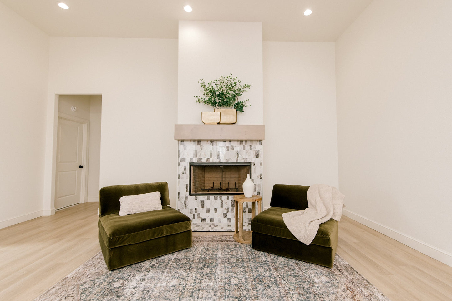 Bella 2 Seater + Storage Ottoman