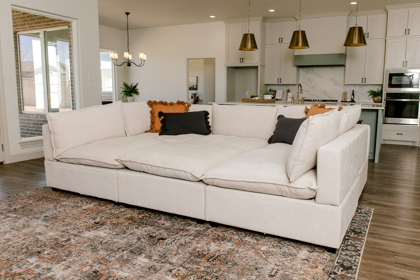Luna Sofa 86" + Ottoman