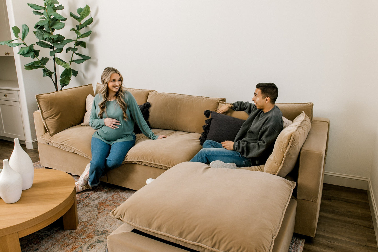 Luna Grand Corner + Ottoman
